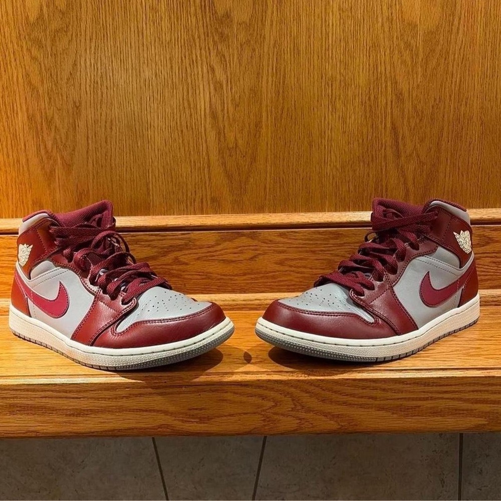Jordan Air Jordan 1 Mid Cherrywood Red Cement Grey DQ8426-615 Mens 10